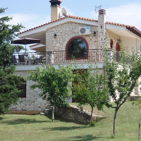 Villa George Afytos Exterior photo